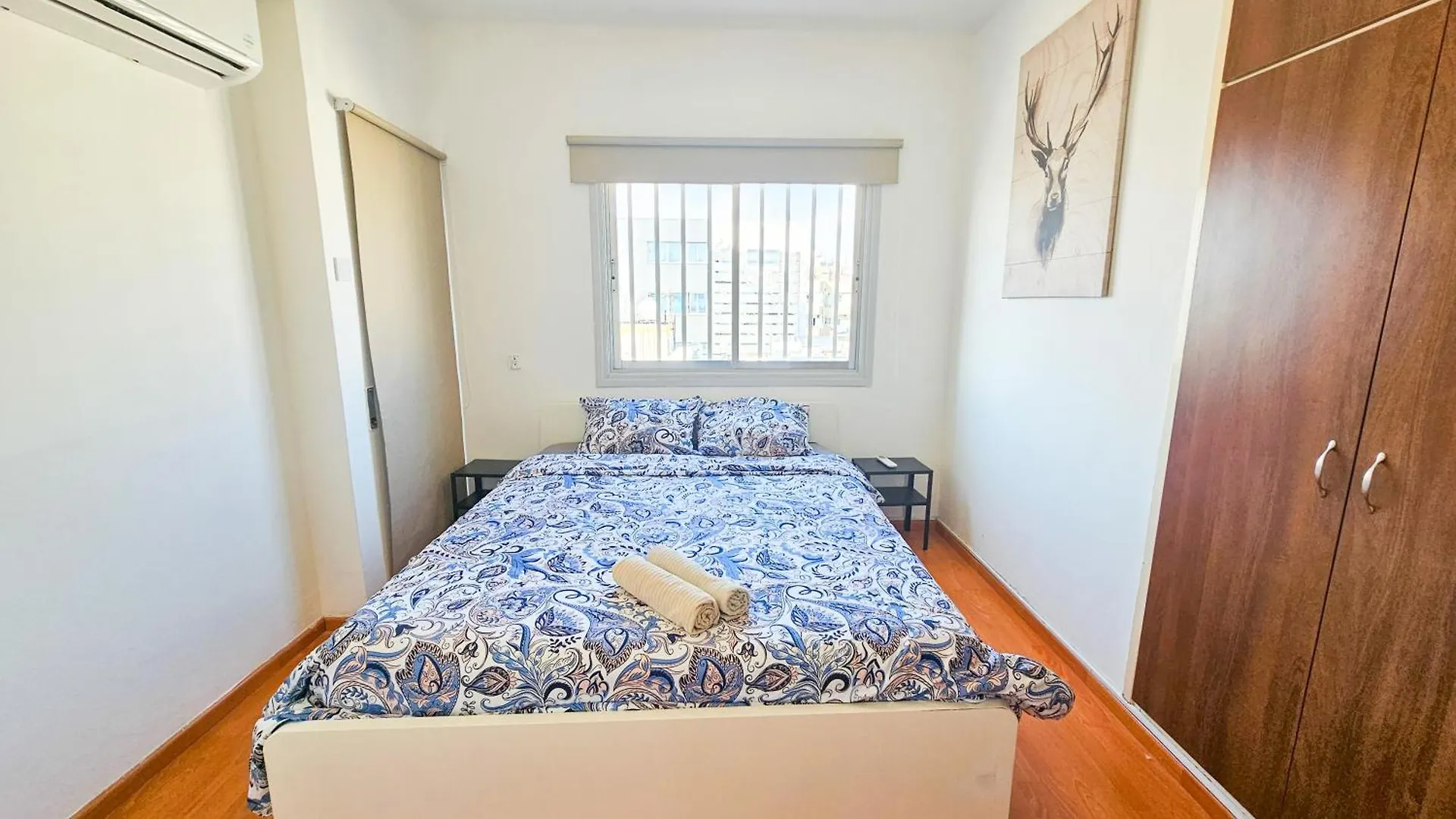 Ubytování v soukromí Central Rooms, 500M To Larnaca Marina